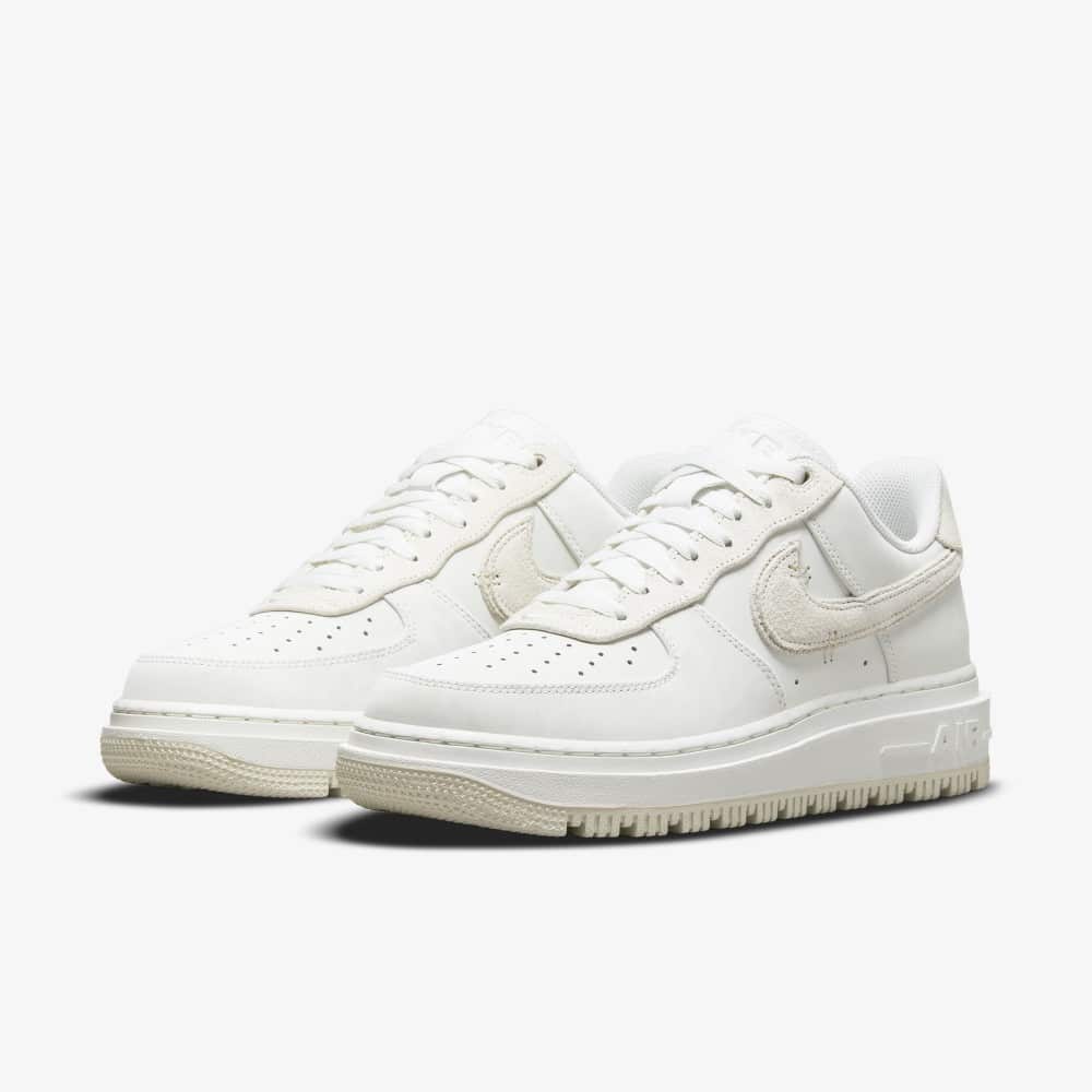 Nike Air Force 1 Luxe Summit White